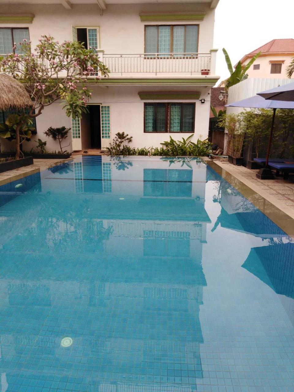 Damnak Riverside Villa Siem Reap Exterior photo